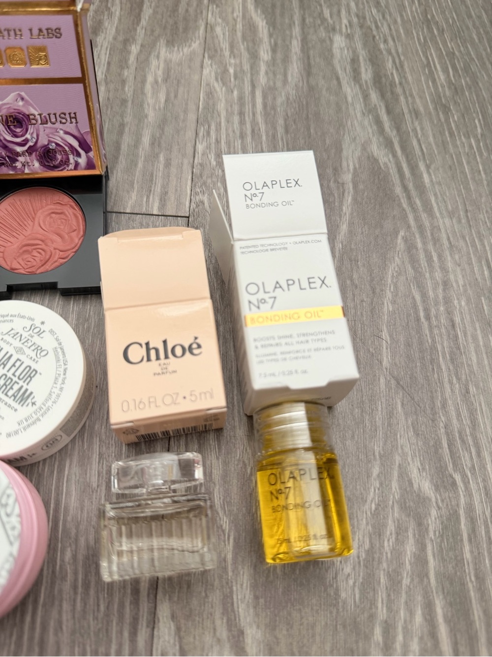Makeup Bundle 19 Piece Set - Picture 11 of 11